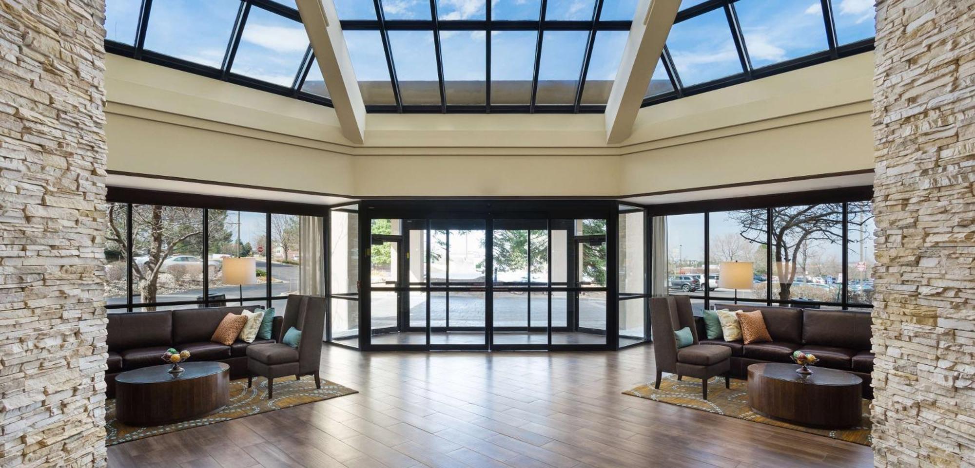 Embassy Suites Denver Tech Center Сентенниал Экстерьер фото
