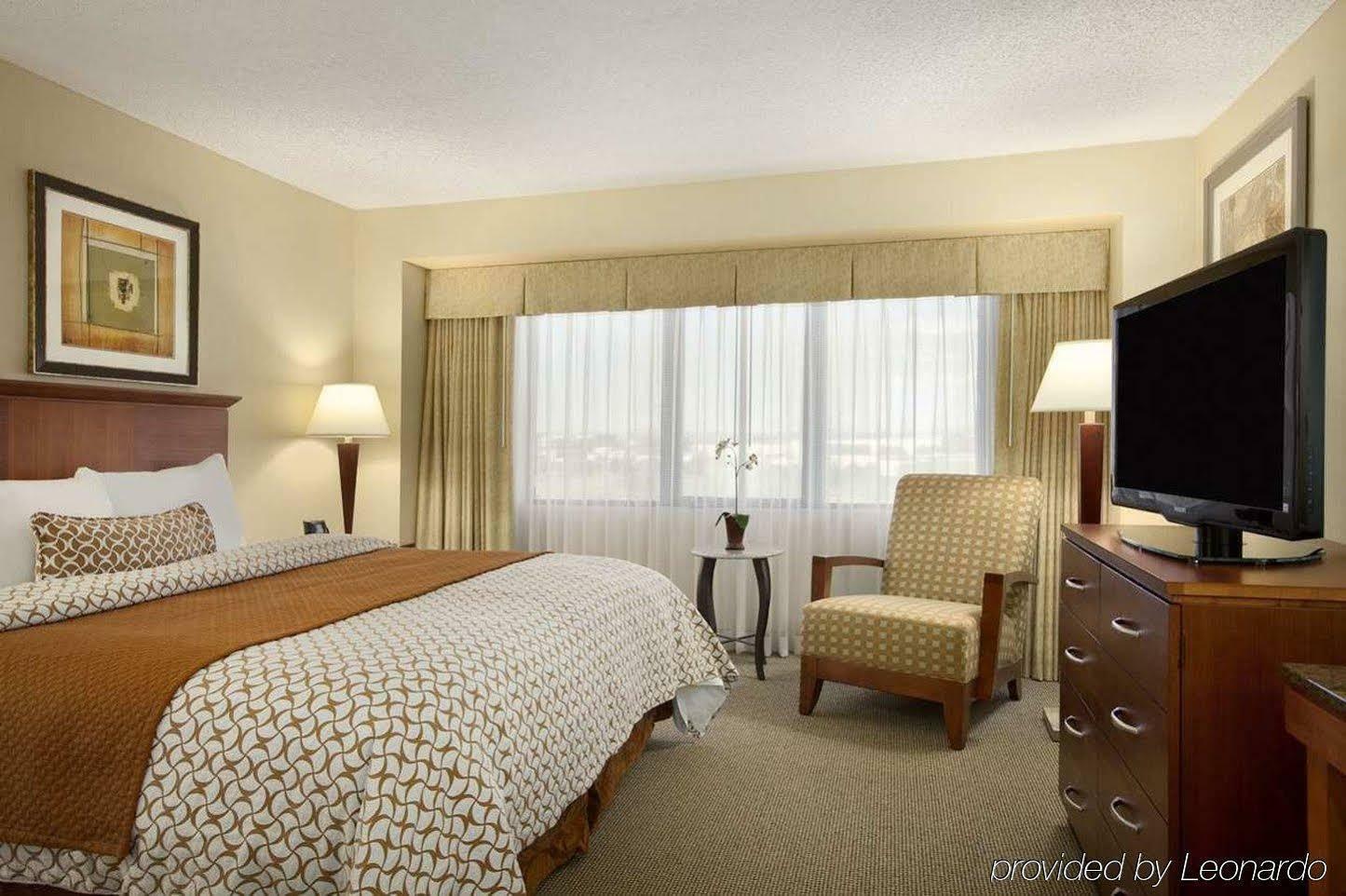 Embassy Suites Denver Tech Center Сентенниал Номер фото